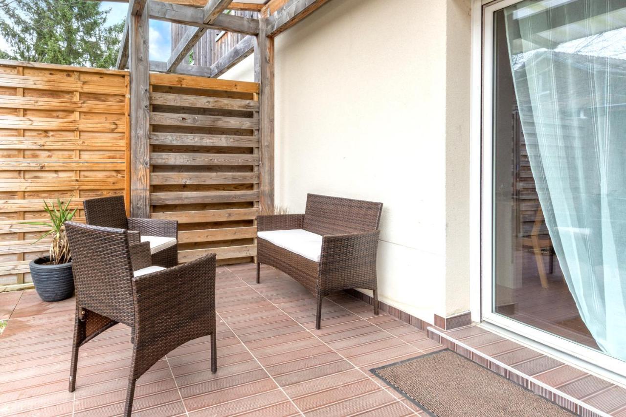LE DUPLEX CHESSY - Jardin - Netflix - 2 Parkings - Mon Séjour à Disneyland Exterior foto