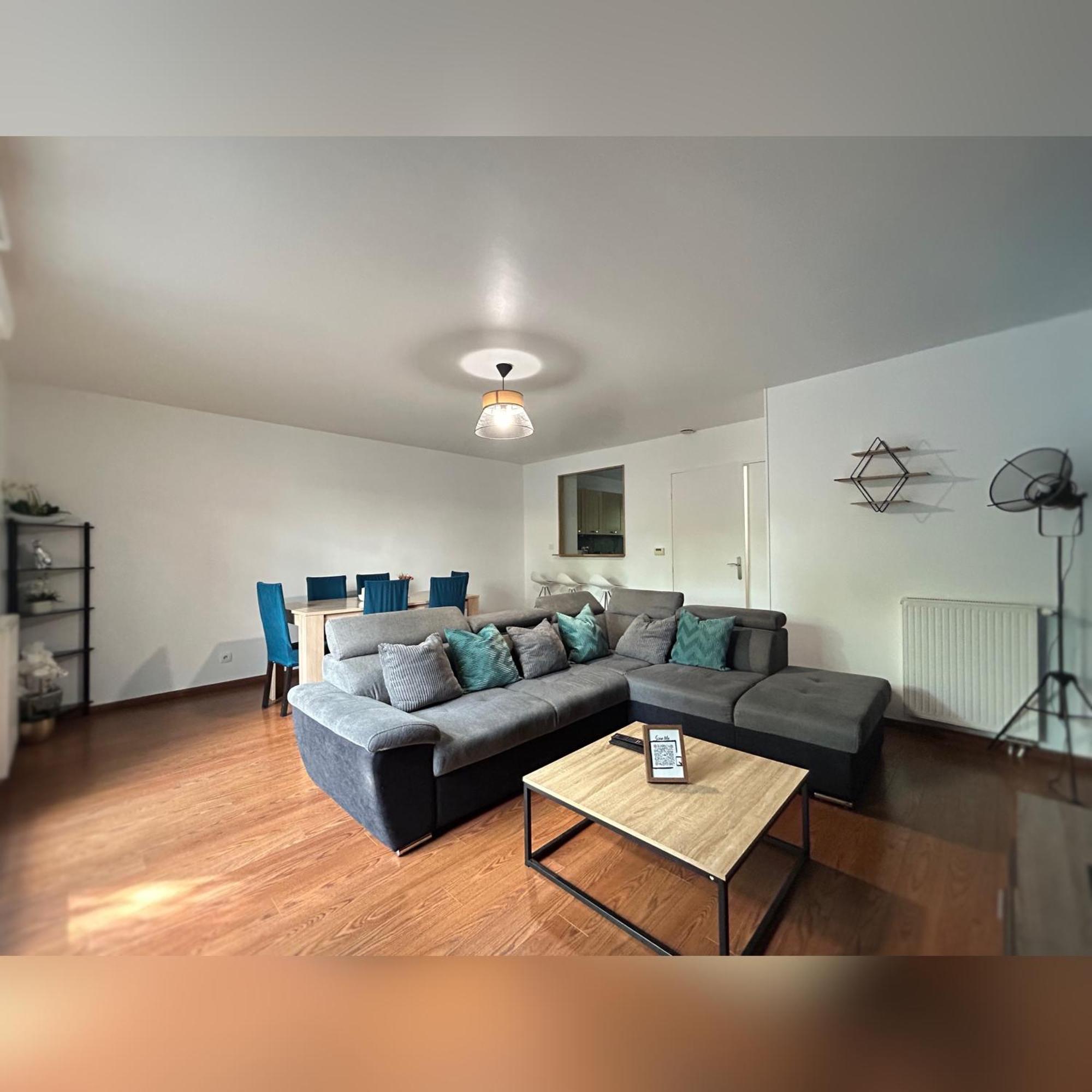 LE DUPLEX CHESSY - Jardin - Netflix - 2 Parkings - Mon Séjour à Disneyland Exterior foto